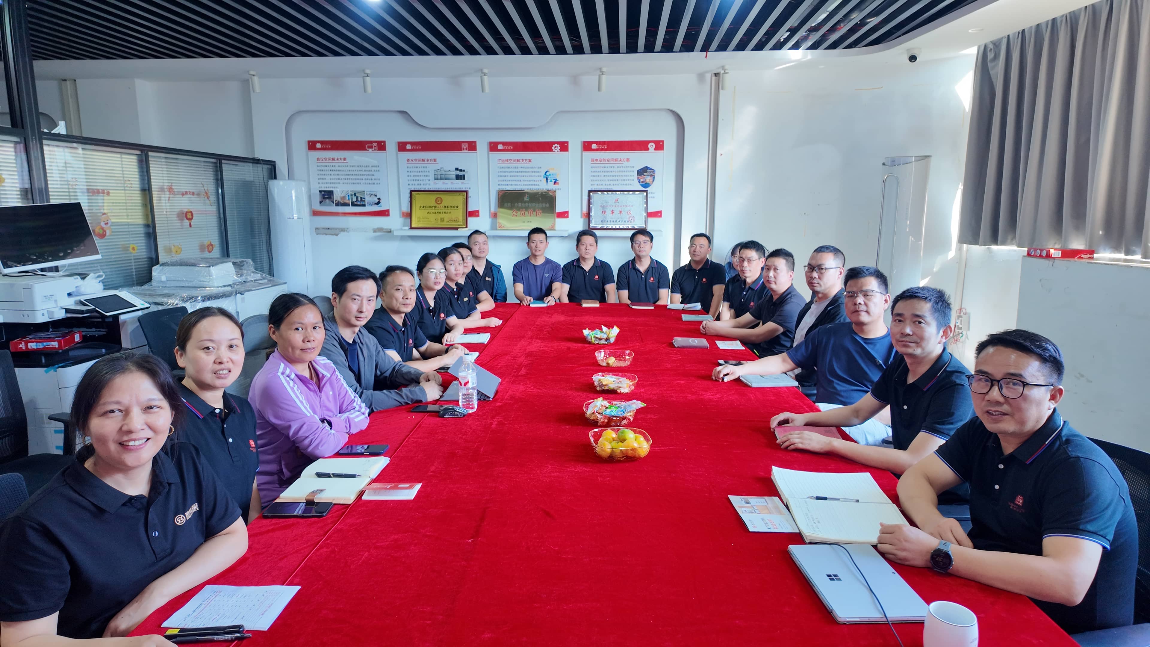 武汉速邦租赁10月员工大会：冲刺全年目标，拓展桌面机维修业务